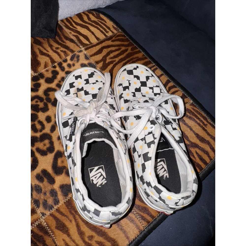Vans Doheny Daisy Flower Checkerboard Skate Shoes Size 2